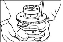 Вычислите разность между длиной датчика угла поворота коленчатого вала и глубиной